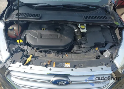 2017 Ford Escape Titanium из США, поврежденный, VIN 1FMCU0J94HUD49337